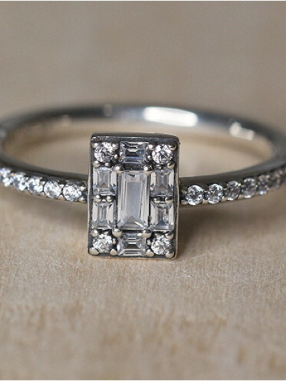 Pandora Luminous Ice Ring (Retired, Rare)